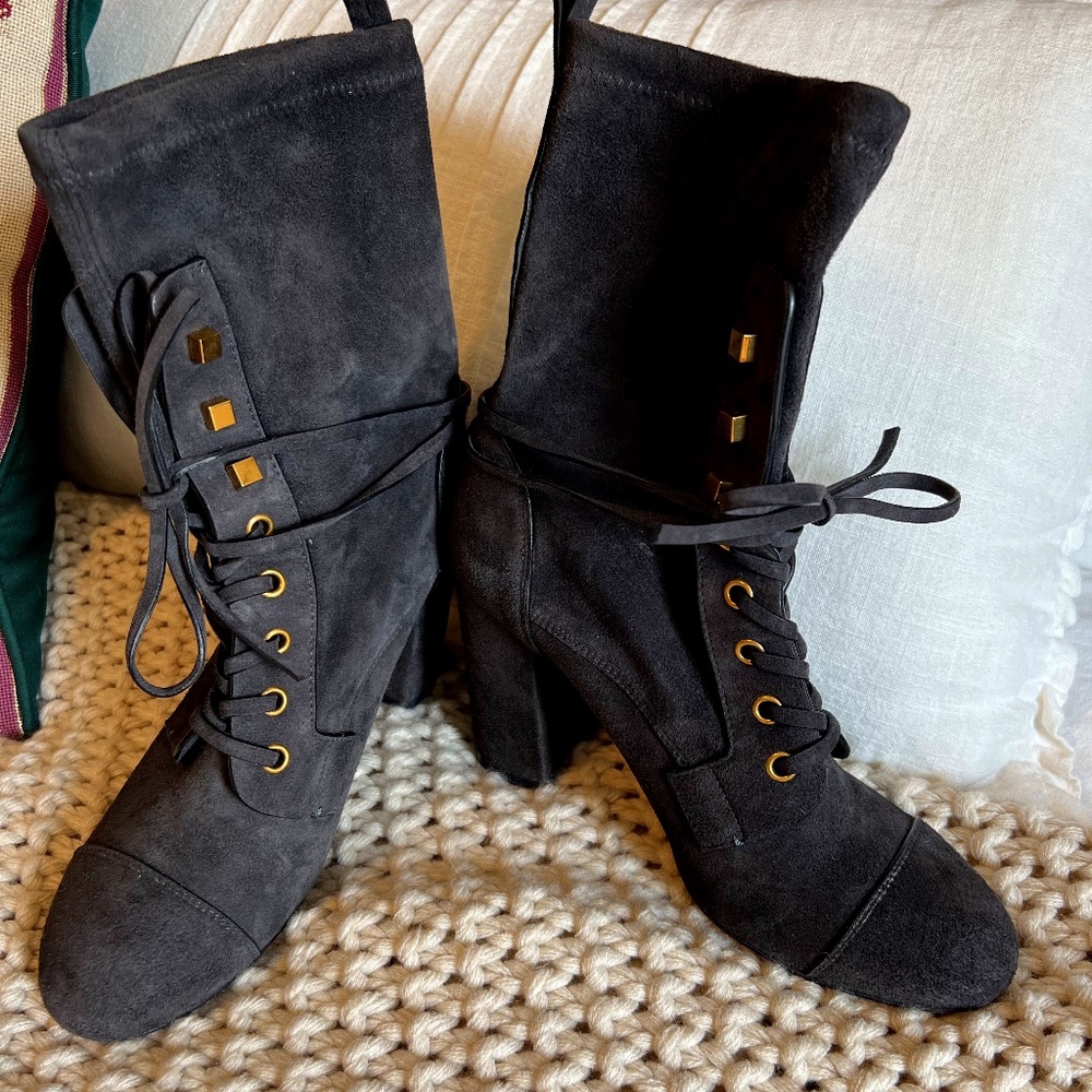 Stuart Weitzman grey/brown suede boots